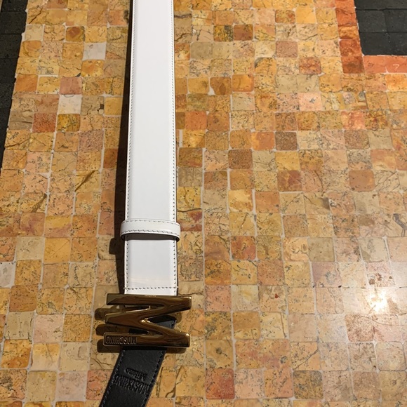 Moschino belt - Picture 4 of 9